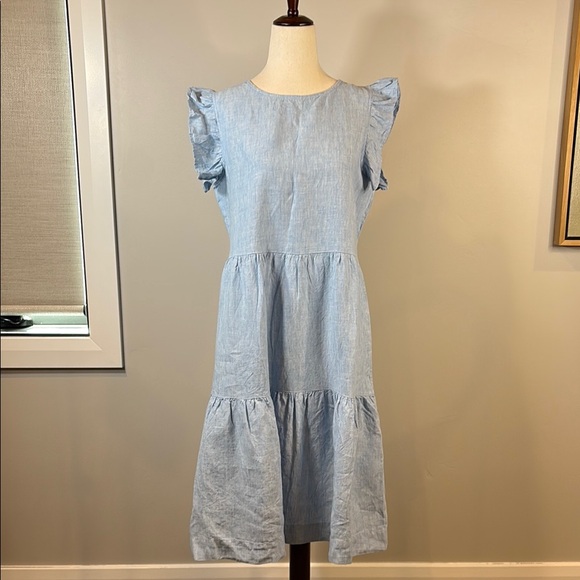 Saks Fifth Avenue Dresses & Skirts - Elegant Blue Chambray Ruffle Sleeve Dress